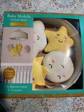 Kate & Milo Sun and Sky Gender-Neutral Baby Crib Mobile